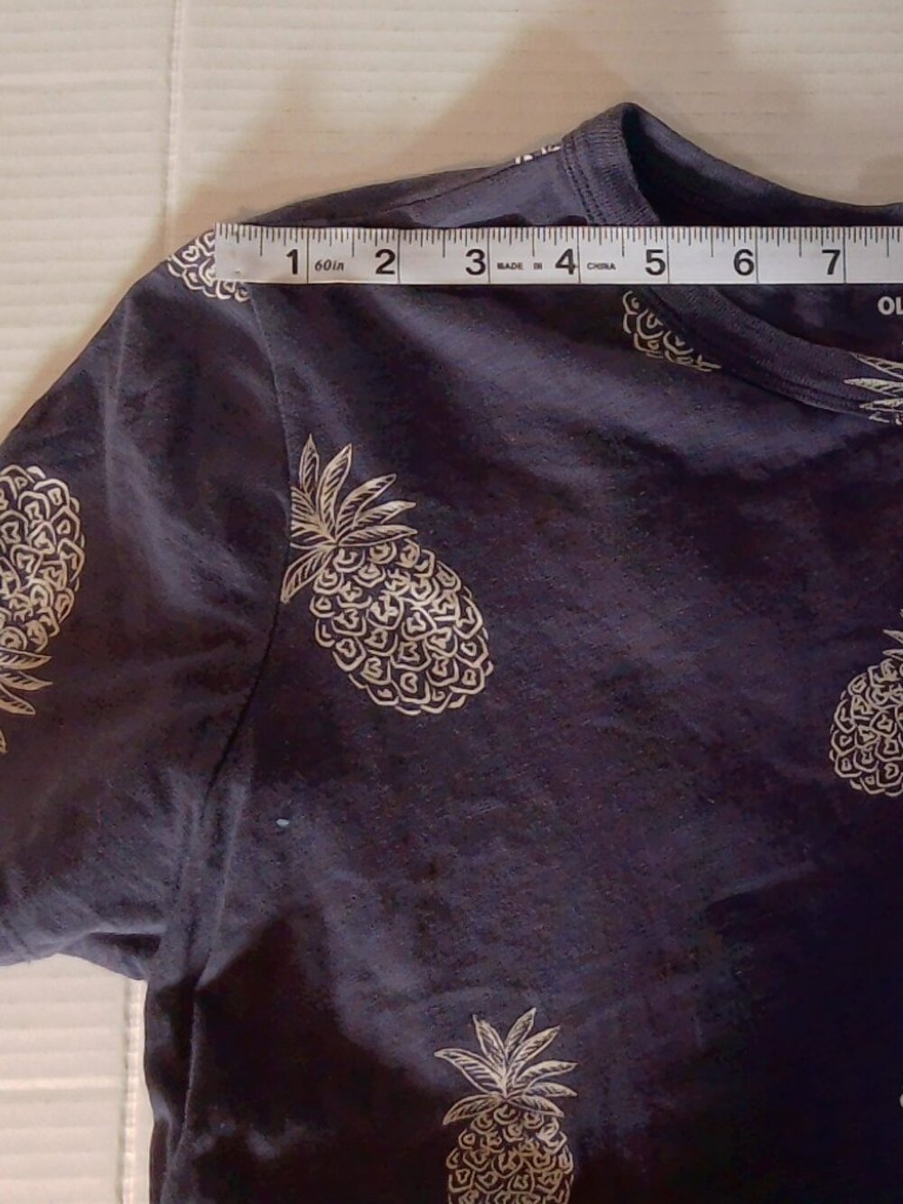 Old Navy Pineapple Print "Everywear" Tee - Picture 4 of 11